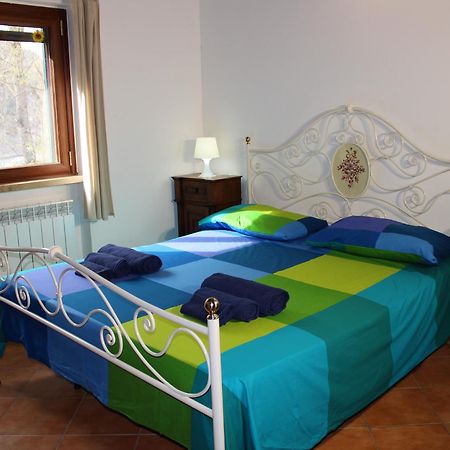 Agriturismo Incantesimo Del Lago Salto Varco Sabino Extérieur photo